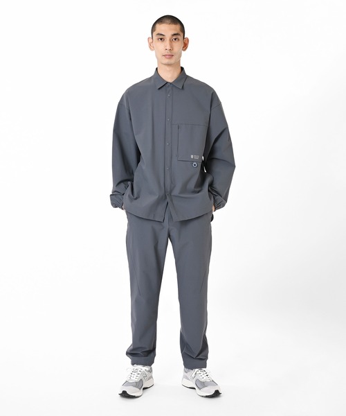 NEW BALANCE(ニューバランス)の「ウーブンロングスリーブシャツ(シャツ/ブラウス・メンズ・グレー/ブラック・SMALL/MEDIUM/LARGE/X-LARGE)」の4枚目の写真