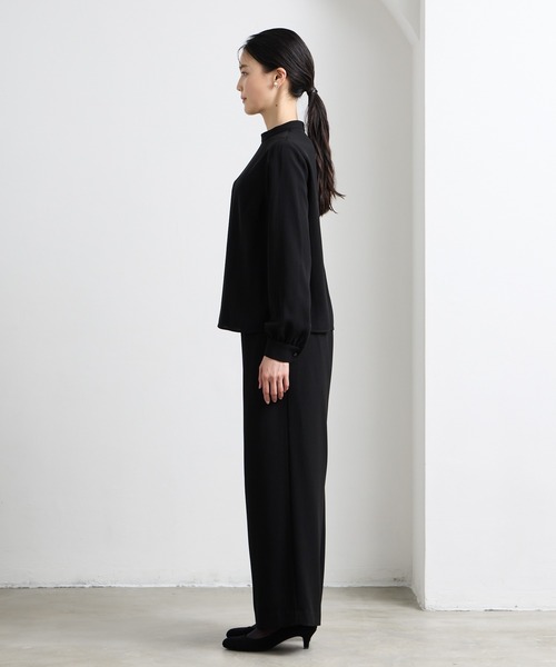 AIMER（エメ）の「【喪服・礼服・WEB限定】マシンウォッシャブル Vネックノーカラージャケット・プチハイネックブラウス・ワイドパンツ 3点セット ブラックフォーマルアンサンブル（スーツパンツ・レディース・ブラック・7号/9号/11号/13号/15号/17号/19号）」の10枚目の写真
