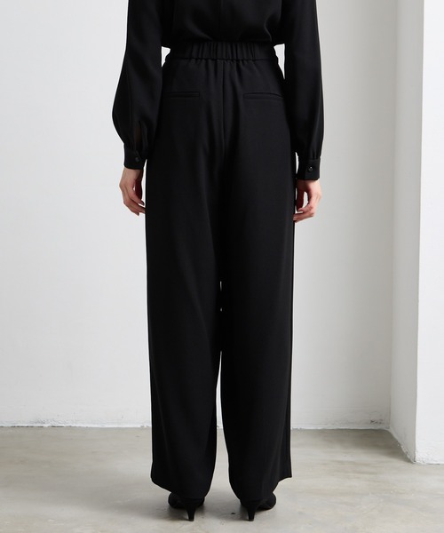 AIMER（エメ）の「【喪服・礼服・WEB限定】マシンウォッシャブル Vネックノーカラージャケット・プチハイネックブラウス・ワイドパンツ 3点セット ブラックフォーマルアンサンブル（スーツパンツ・レディース・ブラック・7号/9号/11号/13号/15号/17号/19号）」の19枚目の写真