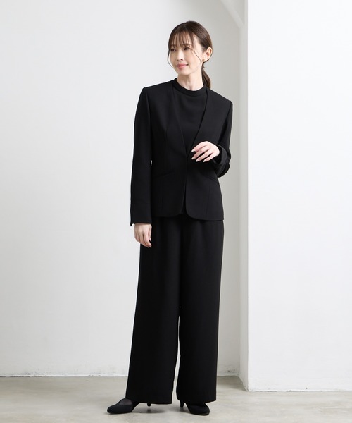 AIMER(エメ)の「【喪服・礼服・WEB限定】マシンウォッシャブル Vネックノーカラージャケット・プチハイネックブラウス・ワイドパンツ 3点セット ブラックフォーマルアンサンブル(スーツパンツ・レディース・ブラック・7号/9号/11号/13号/15号/17号/19号)」の9枚目の写真