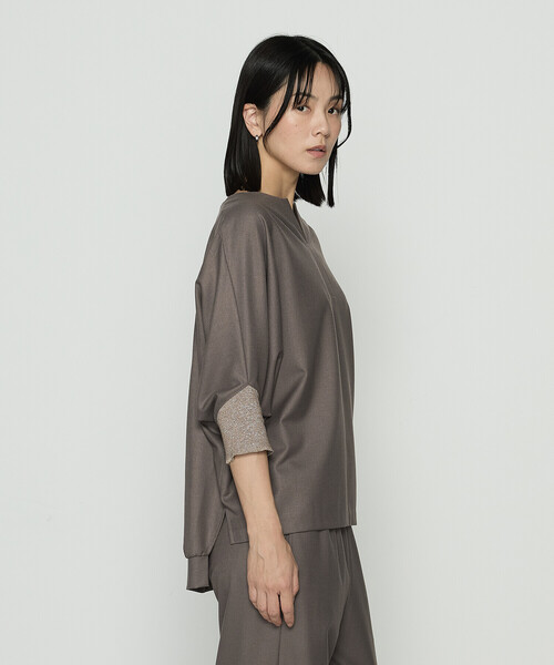 Gabardine K.T(ギャバジンケーティー)の「パウダーツイルストレッチ ドルマンスリーブプルオーバー(Tシャツ/カットソー・レディース・モカ/チャコール/ブラック・7号/9号)」の10枚目の写真
