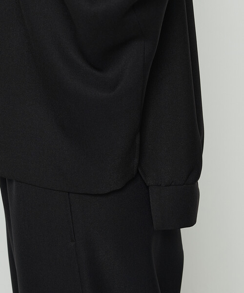 Gabardine K.T(ギャバジンケーティー)の「パウダーツイルストレッチ ドルマンスリーブプルオーバー(Tシャツ/カットソー・レディース・モカ/チャコール/ブラック・7号/9号)」の16枚目の写真