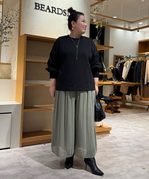 【美品】BEARDSLEY ダンボールパフトレーナー　ブラック セール】ダンボールパフトレーナー（Tシャツ/カットソー）｜BEARDSLEY