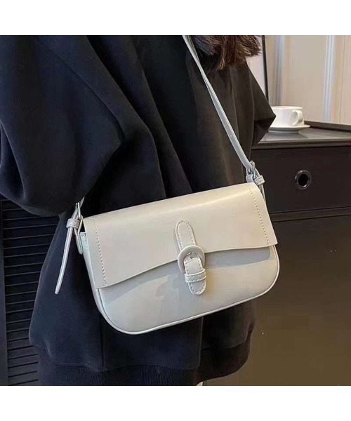 Tomieco(トミエコ)の「ショルダーバッグ フラップデザイン(ショルダーバッグ・レディース・ブラック/オフホワイト/ピンク・FREE)」の6枚目の写真