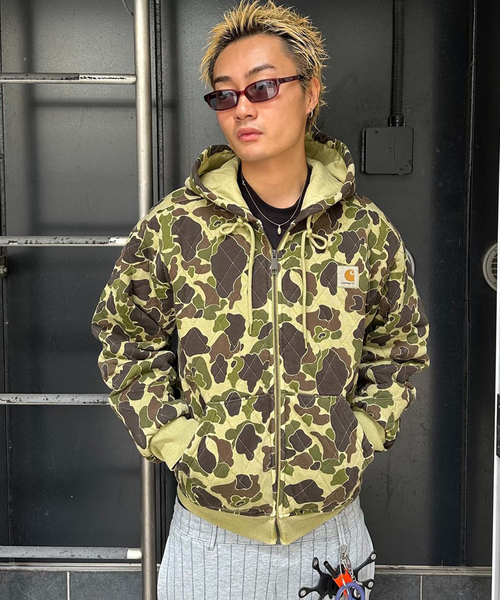Carhartt カモフラージュ マウンテンパーカー S carhartt（マウンテンパーカー）のフリマアイテム一覧