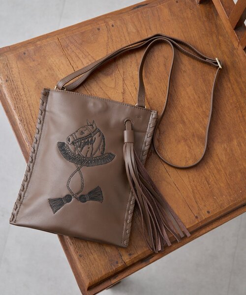 セール】sampo×earホースタッセルショルダーバッグ《本革/軽量150g