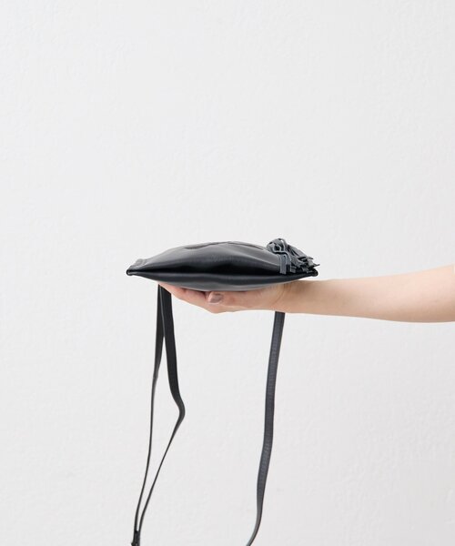 ear PAPILLONNER(イアパピヨネ)の「sampo×earホースタッセルショルダーバッグ《本革/軽量150g》(ショルダーバッグ・レディース・ブラック/ブラウン・FREE)」の10枚目の写真