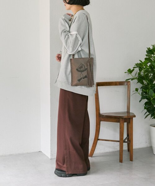 ear PAPILLONNER(イアパピヨネ)の「sampo×earホースタッセルショルダーバッグ《本革/軽量150g》(ショルダーバッグ・レディース・ブラック/ブラウン・FREE)」の16枚目の写真