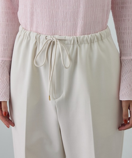 ROPE'(ロペ)の「ストレッチギャバセミフレアイージーパンツ/イージーケア(その他パンツ・レディース・ベージュ/ブラック/オフホワイト・36/38)」の19枚目の写真