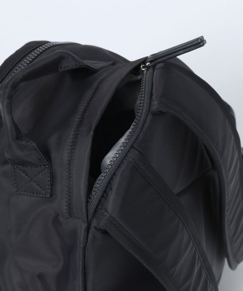 JEANASIS(ジーナシス)の「ナイロンポケットバックパック/637893(バックパック/リュック・レディース・カーキ/ブラック・FREE)」の7枚目の写真