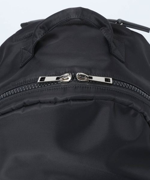 JEANASIS(ジーナシス)の「ナイロンポケットバックパック/637893(バックパック/リュック・レディース・カーキ/ブラック・FREE)」の6枚目の写真