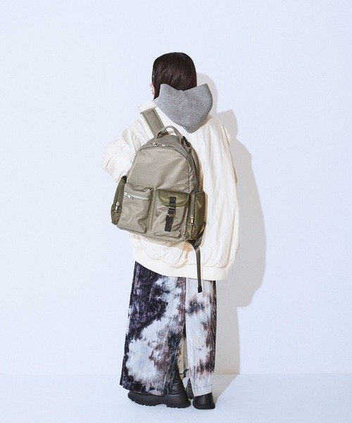 JEANASIS(ジーナシス)の「ナイロンポケットバックパック/637893(バックパック/リュック・レディース・カーキ/ブラック・FREE)」の21枚目の写真