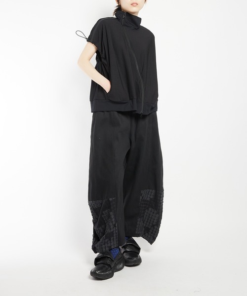 gomme(ゴム)の「スラッシュジップベスト(ベスト・レディース・ブラック・MEDIUM)」の19枚目の写真