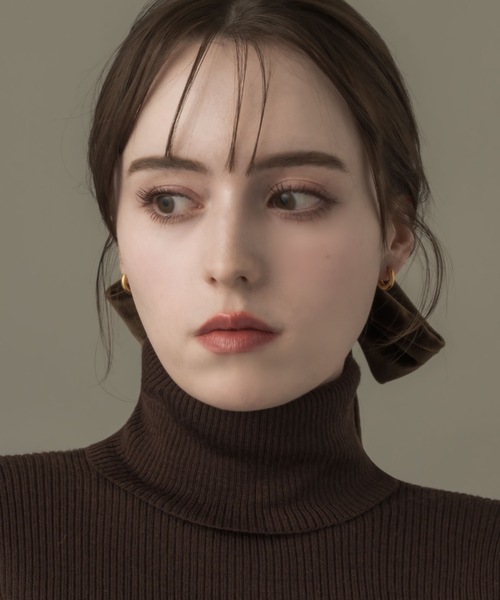 muku(ムク)の「HAIR HOOP/VELOUR RIBBON(バレッタ/ヘアクリップ・レディース・ブラック/ブラウン・FREE)」の10枚目の写真