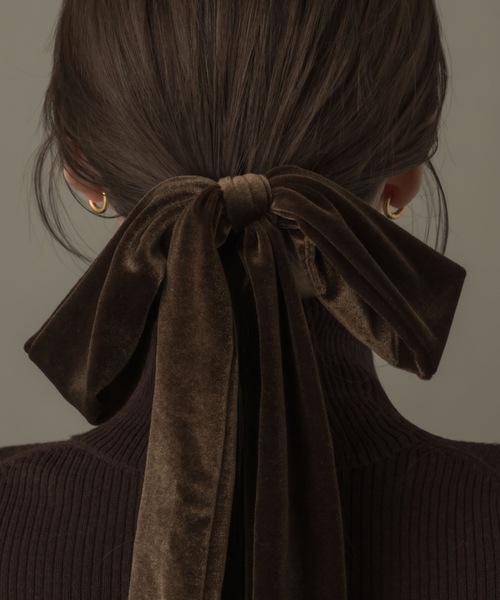muku(ムク)の「HAIR HOOP/VELOUR RIBBON(バレッタ/ヘアクリップ・レディース・ブラック/ブラウン・FREE)」の4枚目の写真
