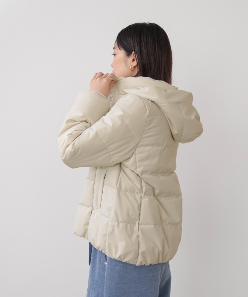 Bou Jeloud（ブージュルード）の「ストレッチダウンジャケット（ダウンジャケット/コート・レディース・アイボリー/ブラック・38）」の5枚目の写真