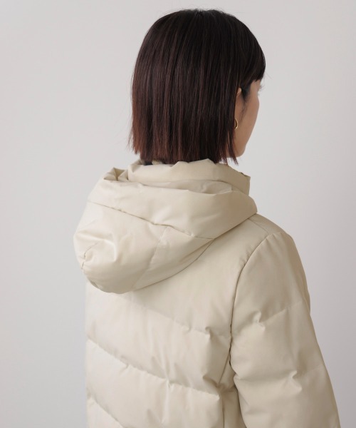 Bou Jeloud（ブージュルード）の「ストレッチダウンジャケット（ダウンジャケット/コート・レディース・アイボリー/ブラック・38）」の15枚目の写真