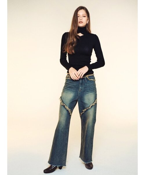 RENNESMIA（ルネスミア）の「ローレイズタッセルデニムパンツ - 中青（デニムパンツ・レディース・その他・MEDIUM/SMALL）」の5枚目の写真