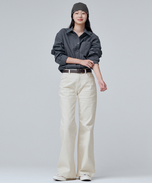 MALOUPE(マロップ)の「9134 レギュラーブーツカットデニム (クリーム)(デニムパンツ・レディース・クリーム・26/28/30)」の3枚目の写真