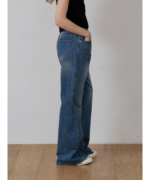 CCOMA(コンマ)の「CMJ22 モダンブーツカットライトブルーデニムパンツ(デニムパンツ・レディース・その他・SMALL/MEDIUM/LARGE)」の3枚目の写真