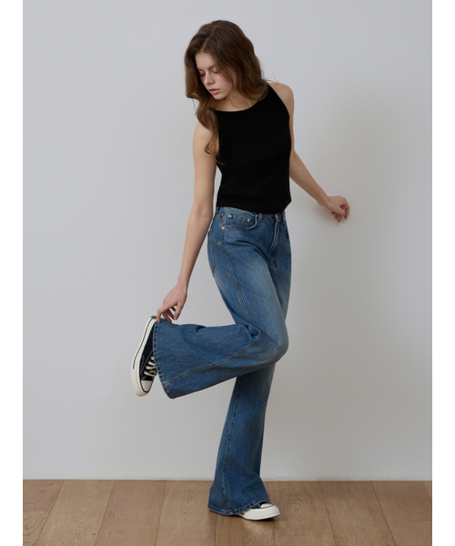 CCOMA(コンマ)の「CMJ22 モダンブーツカットライトブルーデニムパンツ(デニムパンツ・レディース・その他・SMALL/MEDIUM/LARGE)」の4枚目の写真