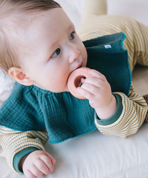 こども ビームス（コドモビームス）の「ベビー ダブル ガーゼ ビブ 2026（その他ベビー用品・キッズ・ホワイト系その他5/グリーン・ONE SIZE）」の5枚目の写真