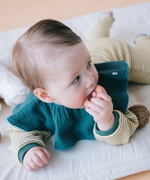 こども ビームス（コドモビームス）の「ベビー ダブル ガーゼ ビブ 2026（その他ベビー用品・キッズ・ホワイト系その他5/グリーン・ONE SIZE）」の6枚目の写真