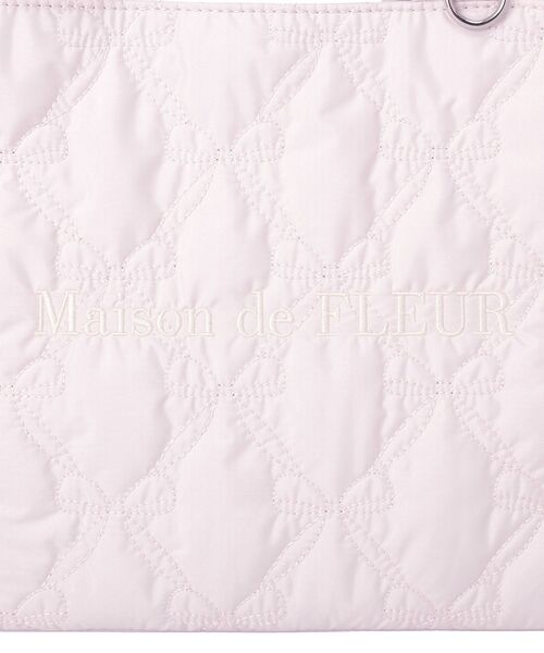Maison de FLEUR（メゾンドフルール）の「【WEB限定カラーあり】ギャザーハンドル2Wayリボンキルティングトート（ハンドバッグ・レディース・ブラック/アイボリー/ピンク・FREE）」の10枚目の写真
