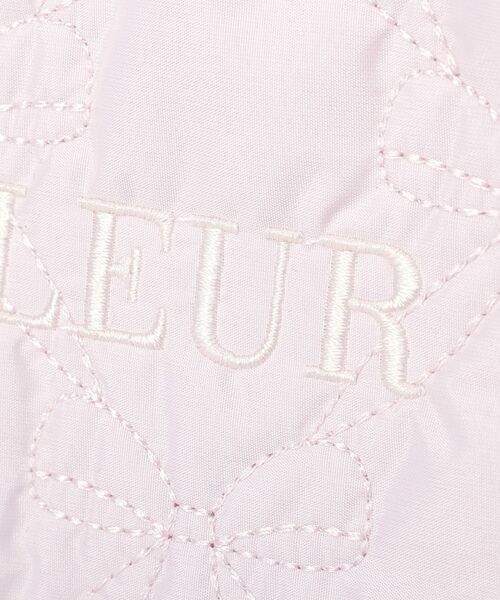 Maison de FLEUR（メゾンドフルール）の「【WEB限定カラーあり】ギャザーハンドル2Wayリボンキルティングトート（ハンドバッグ・レディース・ブラック/アイボリー/ピンク・FREE）」の6枚目の写真