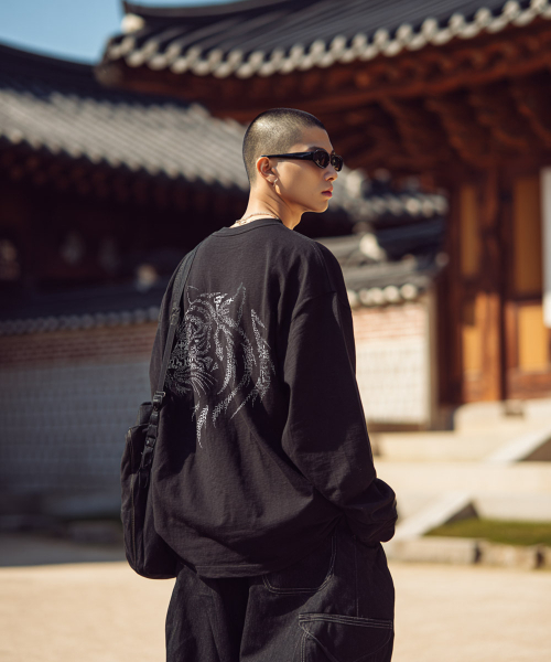 OHP(ワンハンドレッドパーセント)の「OHPxHARMONIA 国歌ベーシック長袖Tシャツ6(Tシャツ/カットソー・メンズ・ホワイト/ブラック・XX-LARGE/MEDIUM/LARGE/X-LARGE)」の6枚目の写真