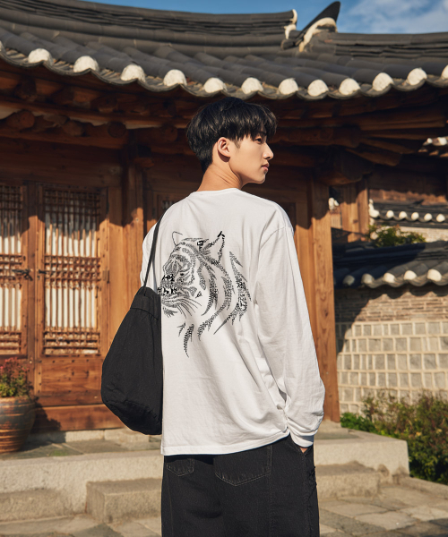 OHP(ワンハンドレッドパーセント)の「OHPxHARMONIA 国歌ベーシック長袖Tシャツ6(Tシャツ/カットソー・メンズ・ホワイト/ブラック・XX-LARGE/MEDIUM/LARGE/X-LARGE)」の8枚目の写真
