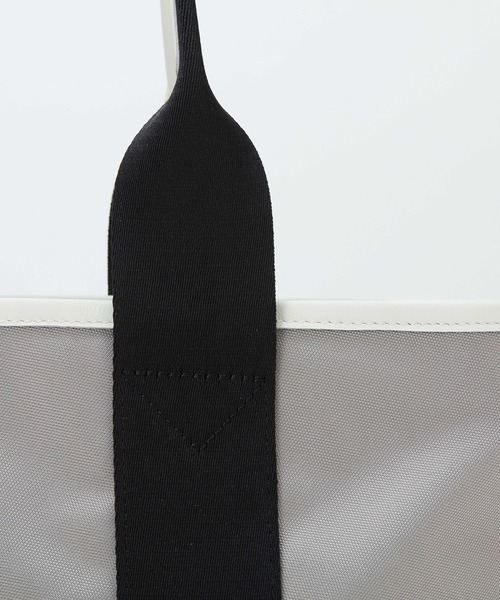 Breath TOPKAPI（ブレストプカピ）の「【Breath TOPKAPI sis】【WEB限定】ナイロン ロングハンドル トートバッグ A4 / 軽量 / 肩掛け / SCOTCH GRAIN スコッチグレイン（トートバッグ・レディース・クリーム/グレイッシュベージュ/ブラック・FREE）」の4枚目の写真