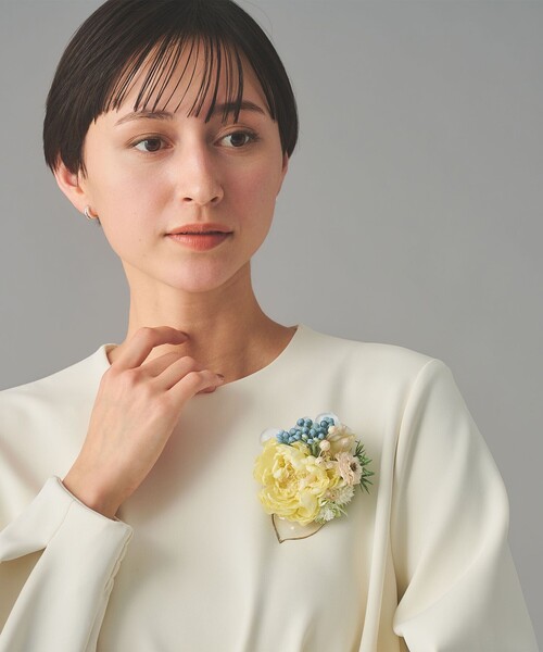 tnc（ティンク）の「【別注】＜tnc＞コサージュ（ブローチ/コサージュ・レディース・クリーム/ネイビー・FREE）」の4枚目の写真