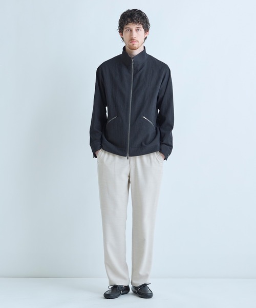 MEN'S BIGI（メンズビギ）の「ライトサッカー スタンドカラーブルゾン＜ストレッチ/通気性＞（ブルゾン・メンズ・ブラック/ブラック系その他・03/04/02）」の20枚目の写真
