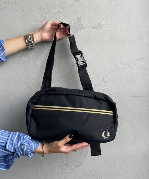 WEB先行予約】[FRED PERRY/フレッドペリー] ティップ テープ クロス