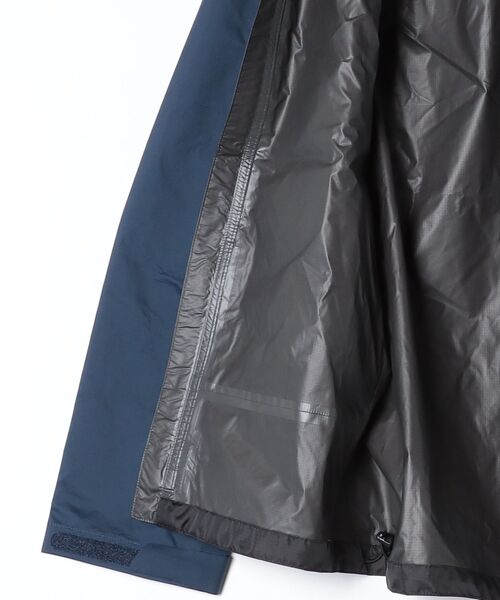 Mammut(マムート)の「マイクロレイヤー 3.0 ハードシェル フーデッド ジャケット AF / Microlayer 3.0 HS Hooded Jacket AF Men(ナイロンジャケット・メンズ・ネイビー/カーキ/ブラック・XL/L/M/S)」の5枚目の写真