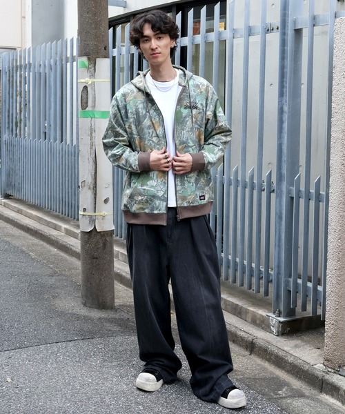 Dickies(ディッキーズ)の「【GENUINE DICKIES/ジェニュインディッキーズ】裏毛バックプリント エンブレムフルジップパーカー(パーカー・メンズ・アッシュグレー/グリーン系その他/スミクロ・XL/M/L)」の18枚目の写真