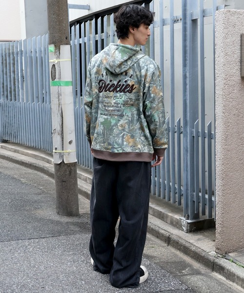 Dickies(ディッキーズ)の「【GENUINE DICKIES/ジェニュインディッキーズ】裏毛バックプリント エンブレムフルジップパーカー(パーカー・メンズ・アッシュグレー/グリーン系その他/スミクロ・XL/M/L)」の19枚目の写真