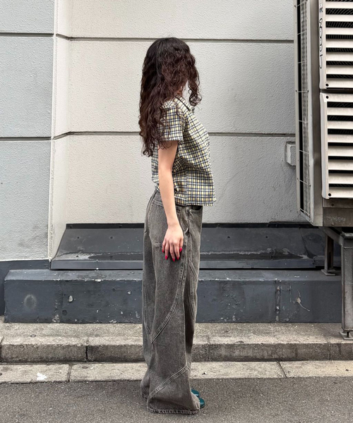 Oriens JOURNAL STANDARD(オリエンス ジャーナルスタンダード)の「パネルドデニムパンツ(デニムパンツ・レディース・ブラック/ネイビー・38/36)」の3枚目の写真