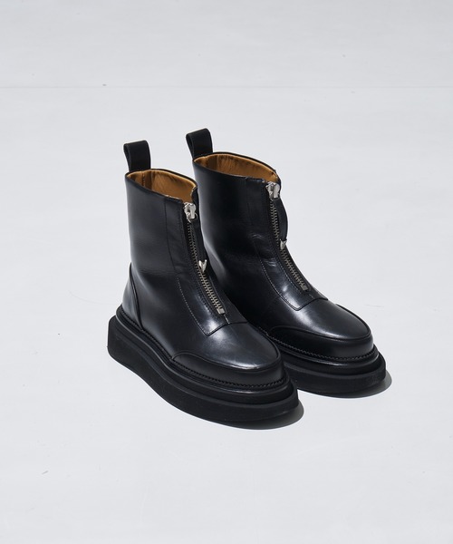 TOGA PULLA/トーガプルラ】AJ1418/BLACK HARD LEATHER/ショートブーツ