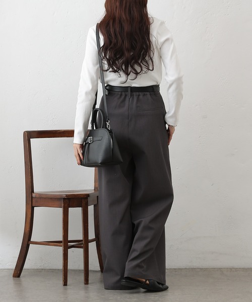 COLONY 2139（コロニートゥーワンスリーナイン）の「レイヤード風フライスプルオーバー（Tシャツ/カットソー・レディース・ブラック/チャコールグレー/ホワイト/ライトグレー・FREE）」の11枚目の写真