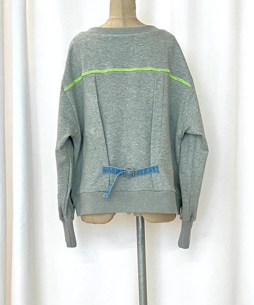 Q（キュー）の「デニム裏毛ドッキングスウェット（スウェット・レディース・インディゴブルー/スカイブルー・MEDIUM）」の5枚目の写真