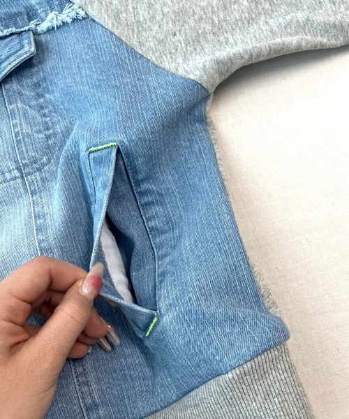 Q（キュー）の「デニム裏毛ドッキングスウェット（スウェット・レディース・インディゴブルー/スカイブルー・MEDIUM）」の15枚目の写真