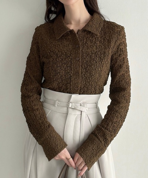 Meiru(メイル)の「カットレースシアーシャツ(シャツ/ブラウス・レディース・ブラック/アイボリー/ブラウン・SMALL/MEDIUM/LARGE)」の3枚目の写真