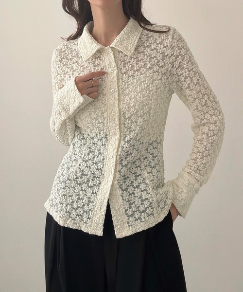 Meiru(メイル)の「カットレースシアーシャツ(シャツ/ブラウス・レディース・ブラック/アイボリー/ブラウン・SMALL/MEDIUM/LARGE)」の6枚目の写真