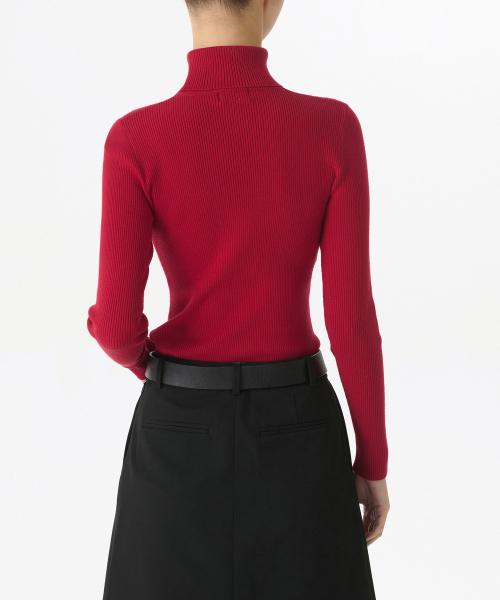 MUSINSA STANDARD WOMAN（ムシンサスタンダードウーマン）の「ウィメンズリブスリムタートルネックニット[レッド]（ニット/セーター・レディース・その他・MEDIUM/SMALL/X-SMALL/LARGE）」の2枚目の写真