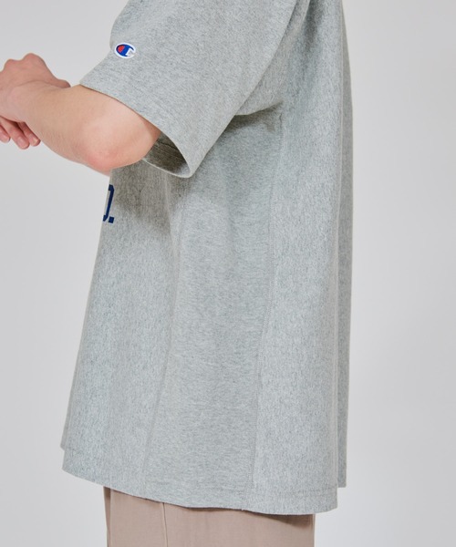 Champion(チャンピオン)の「【Champion/チャンピオン】メンズ リバースウィーブ(R) ショートスリーブTシャツ(Tシャツ/カットソー・メンズ・グレー/ブラック/ベージュ/オートミール/ネイビー/ホワイト・X-LARGE/LARGE/MEDIUM)」の9枚目の写真