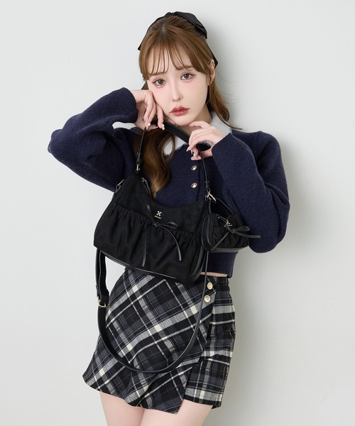 one after another NICE CLAUP（ワンアフターアナザーナイスクラップ）の「新色追加／チャーム付きドロストバッグ（ショルダーバッグ・レディース・ピンク/ブラウン/ブラック/アイボリー・FREE）」の9枚目の写真