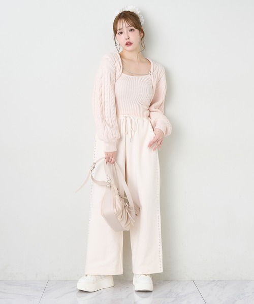 one after another NICE CLAUP（ワンアフターアナザーナイスクラップ）の「新色追加／チャーム付きドロストバッグ（ショルダーバッグ・レディース・ピンク/ブラウン/ブラック/アイボリー・FREE）」の17枚目の写真