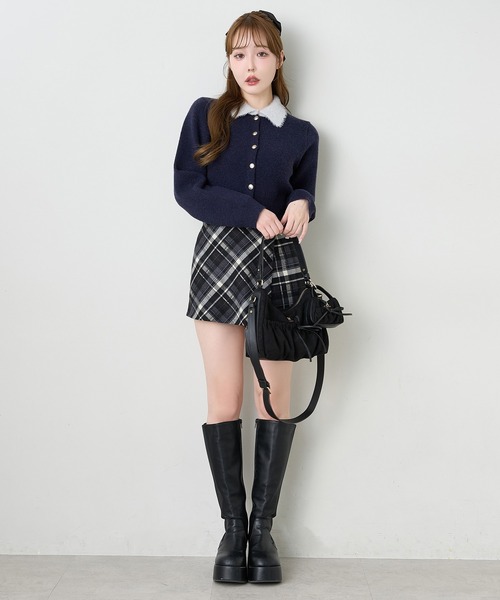 one after another NICE CLAUP（ワンアフターアナザーナイスクラップ）の「新色追加／チャーム付きドロストバッグ（ショルダーバッグ・レディース・ピンク/ブラウン/ブラック/アイボリー・FREE）」の7枚目の写真